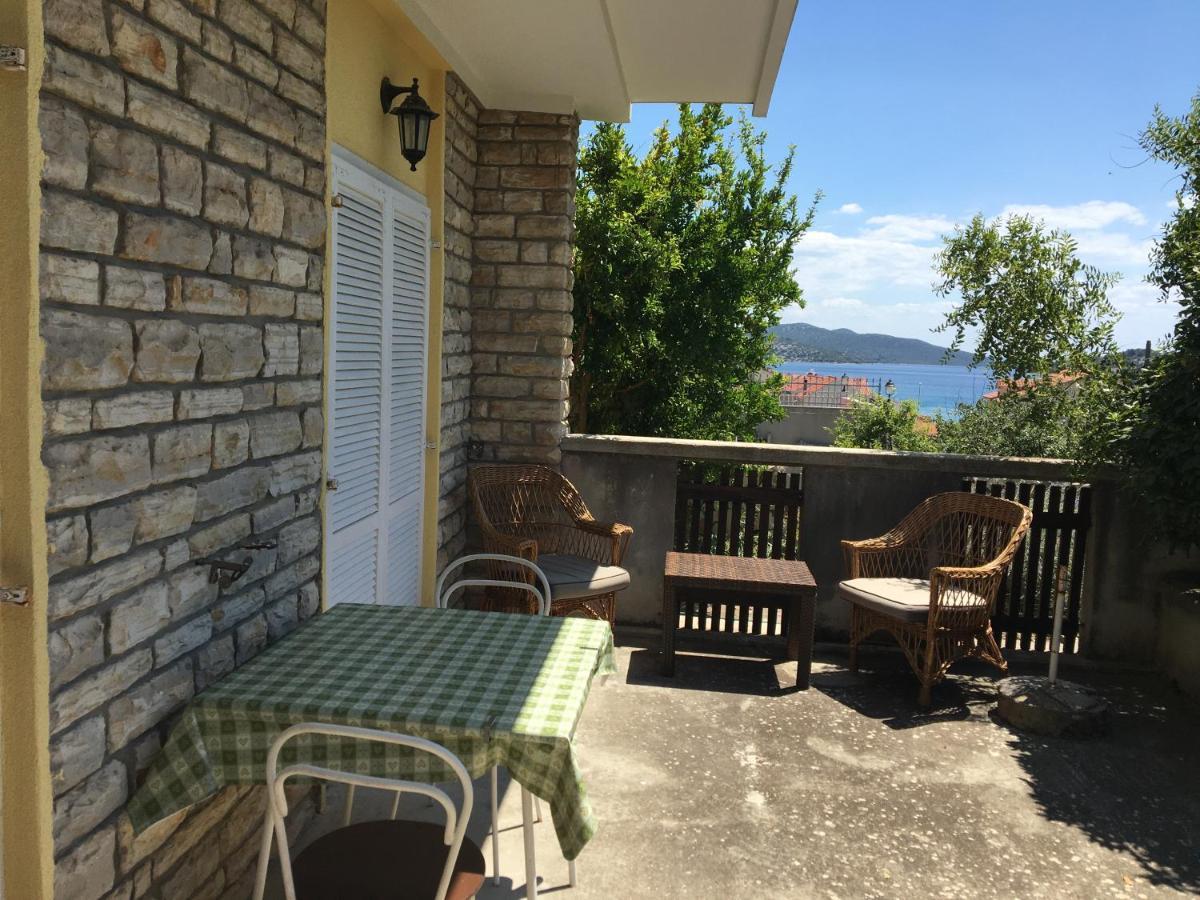 Private With A Garden And A Terrace Apartment Tisno